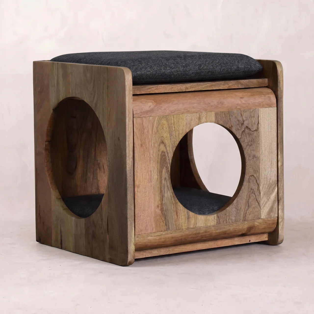 Round Cut-out Pet Bed with Seat Pad